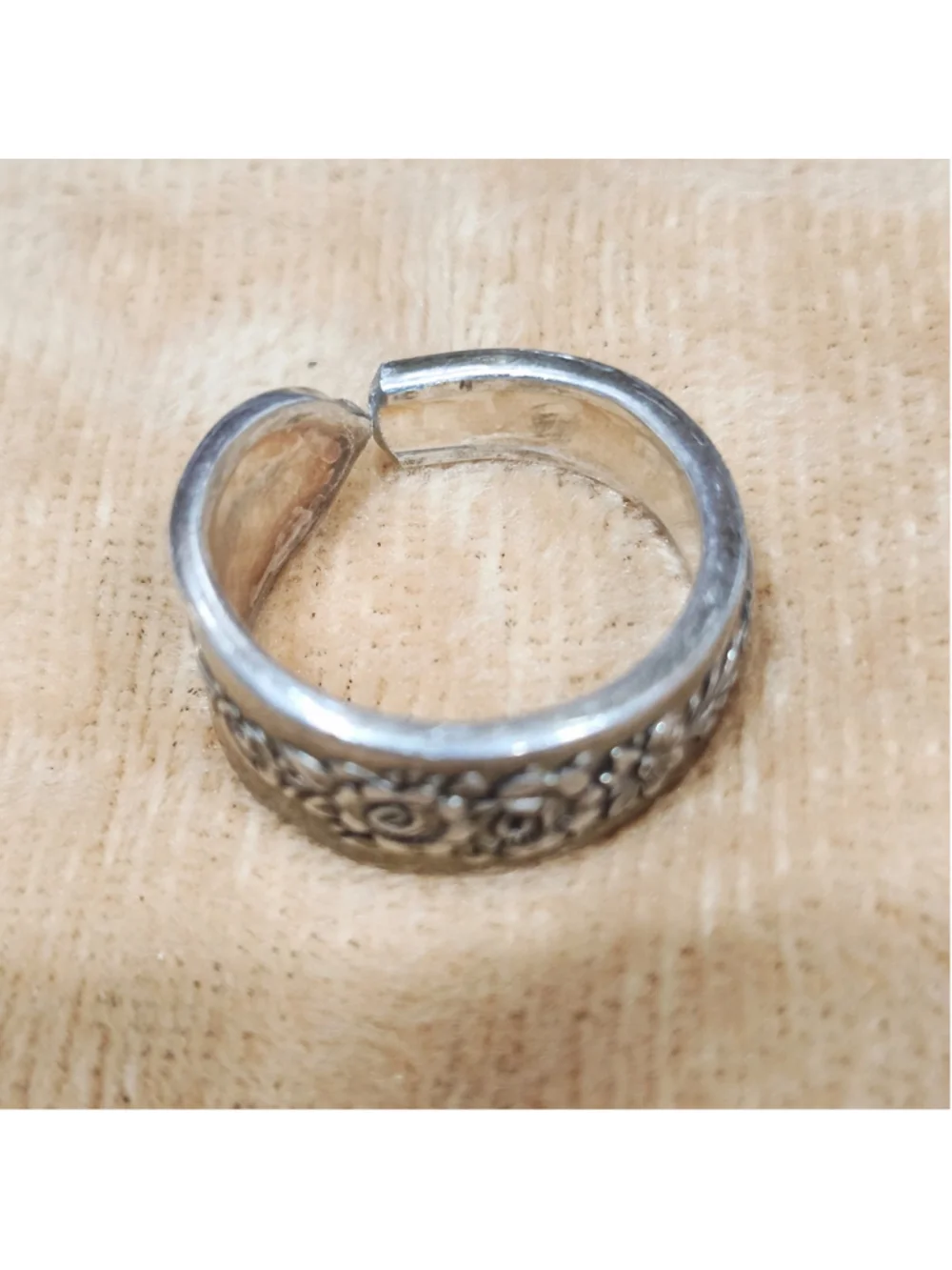 Aged Ring Size 9½ ONEIDA silverplate ROYAL ROSE
